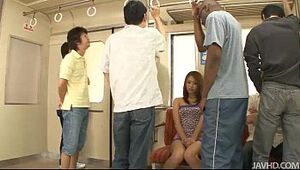 Chinese bombshell Mizuki Iori a. on the subway by thugs